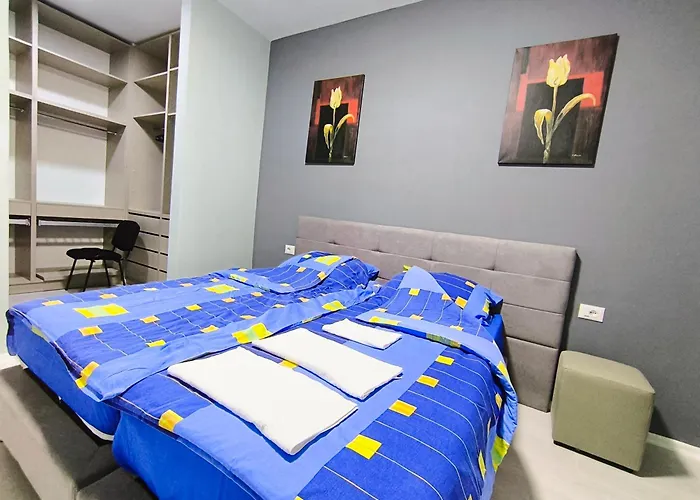 Deas In Appartement Tirana